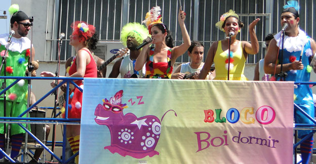 bloco de carnaval no meier