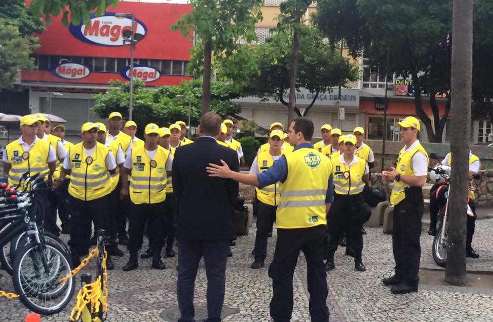 policiais-amarelos meier foto ok