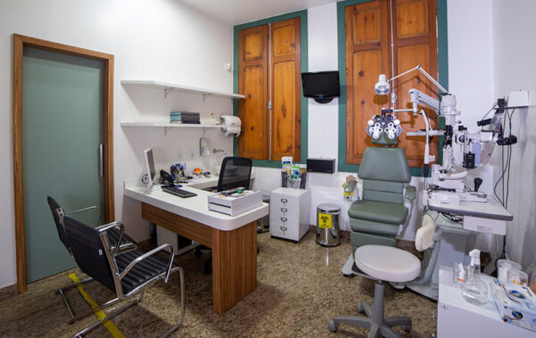 Consultório da EyeCenter no Méier