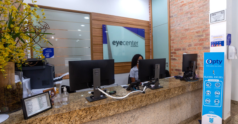 Recepção da clínica EyeCenter 