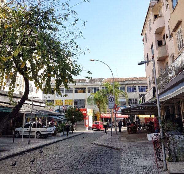 Rua Tenente Cerqueira Leite - Baixo Méier