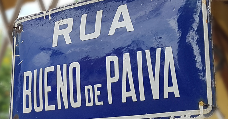 Placa da Rua Bueno de Paiva no Méier