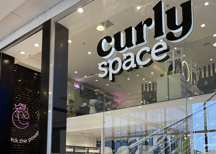 Salão Curly Space no Nova América