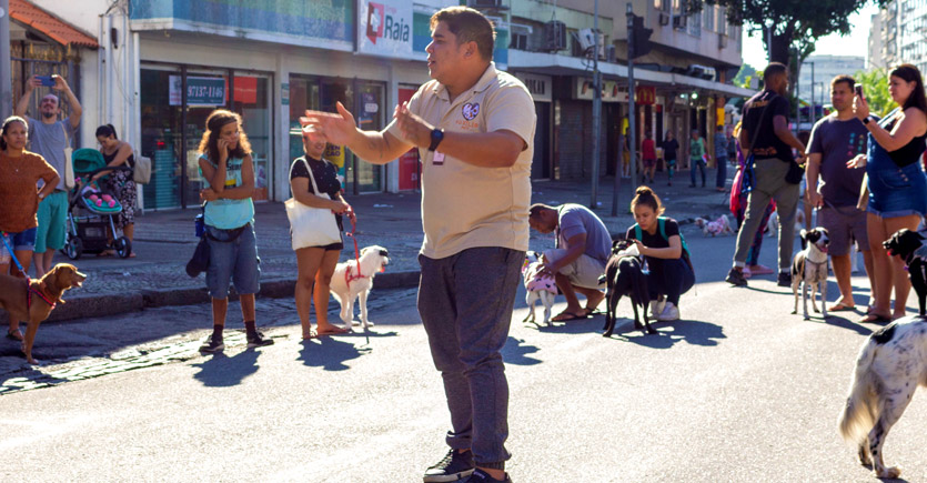 Aulão de adestramento na Rua Dias da Cruz, no bairro do Méier, Zona Norte do Rio de Janeiro.