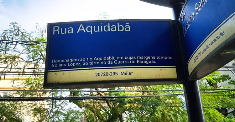 Placa da Rua Aquidabã no Méier