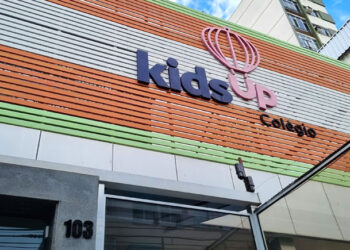 Fachada do colégio Kids Up no Méier