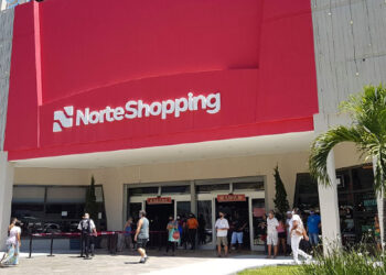 Fachada do NoirteShopping no bairro do Cachambi, Zona Norte do Rio de Janeiro