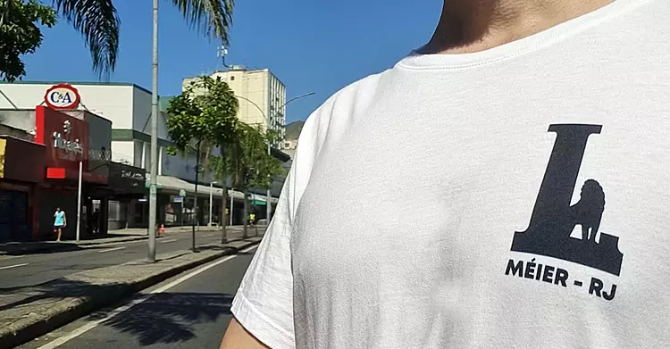 Camisa com estampa do Méier