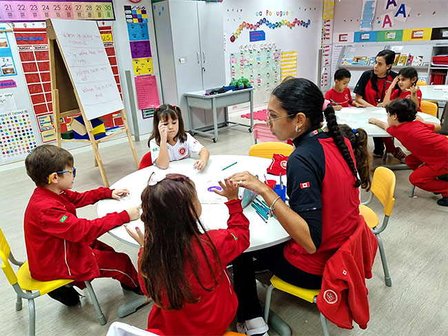 Sala de aula da Maple Bear no Méier
