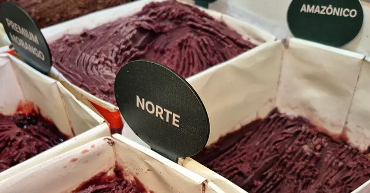 Potes de açaí do Açaí da Barra