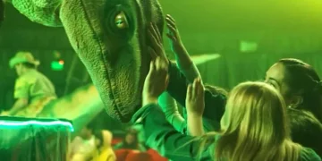 Circo dos Dinossauros com interação de duas mulheres