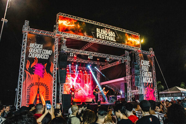 Palco do Blend BBQ Festival