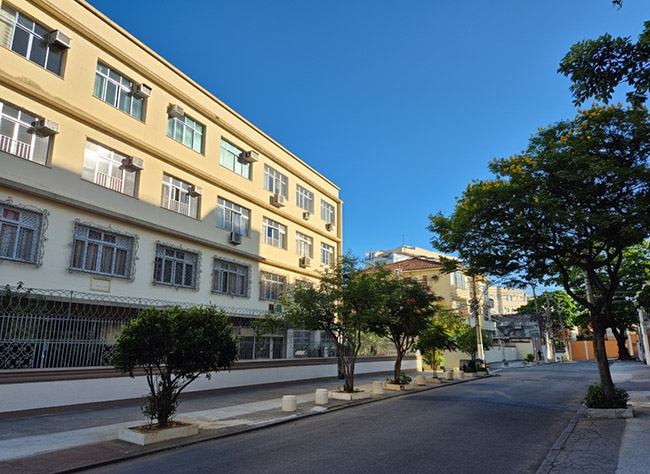 Rua Aquidabã sem fios no Méier