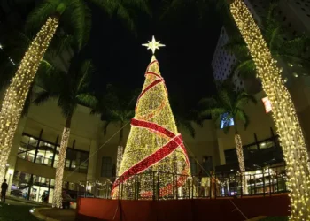 Árvore de Natal do Shopping Nova América