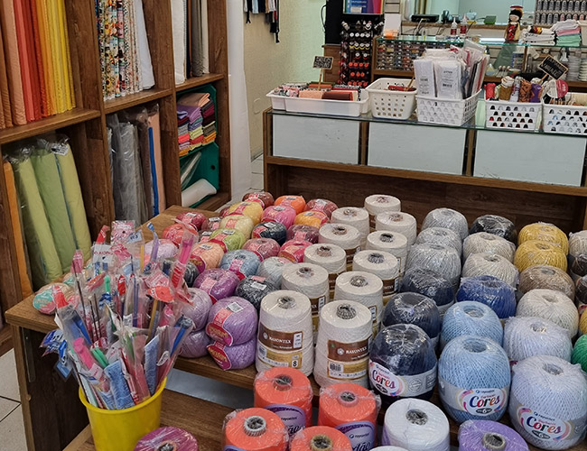 Fios da loja Botãozinho no Méier