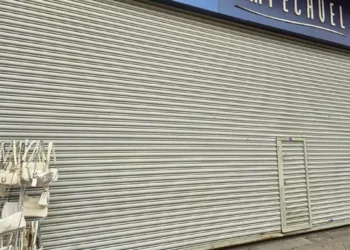 Loja Impecável fechada no Méier