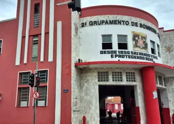 Fachada do quartel de bombeiros do Méier