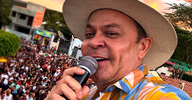 Foto: Reprodução / Facebook @FrankAguiarOficial