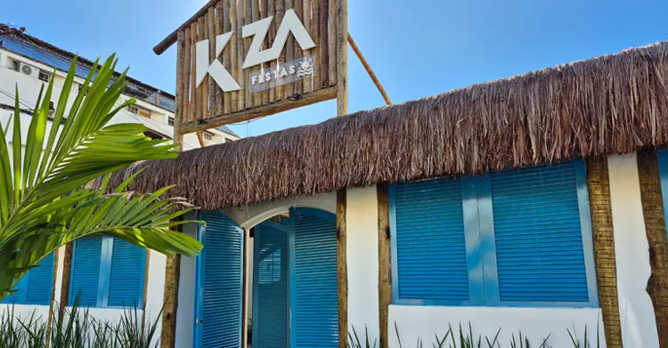 Fachada da KZA Festas no Méier