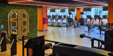 Entrada da academia Panobianco no Méier