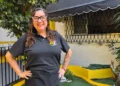 Diretora do Colégio AZ no Méier